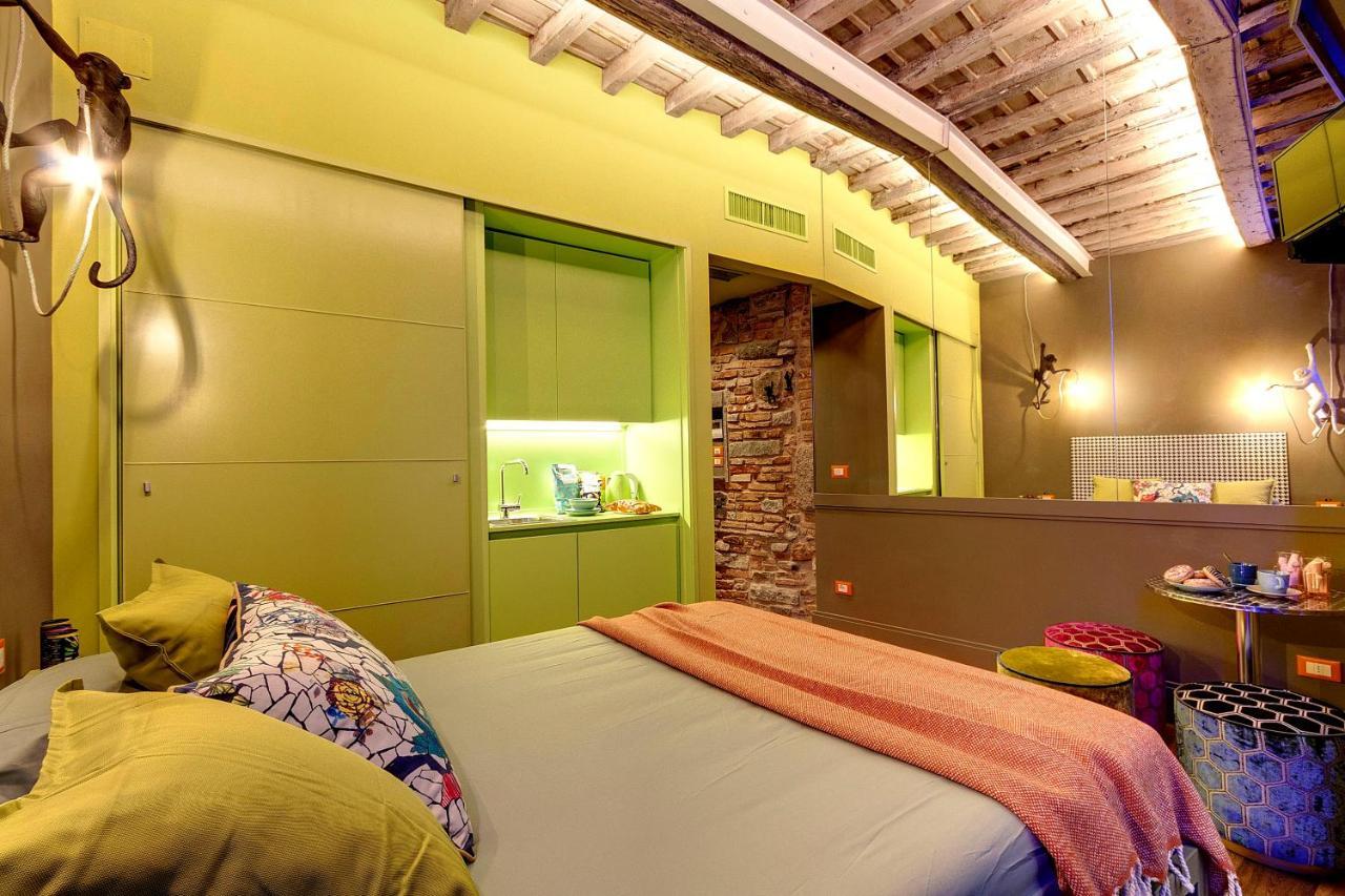 Pop Tower Apartments By Mamo Florence Luaran gambar