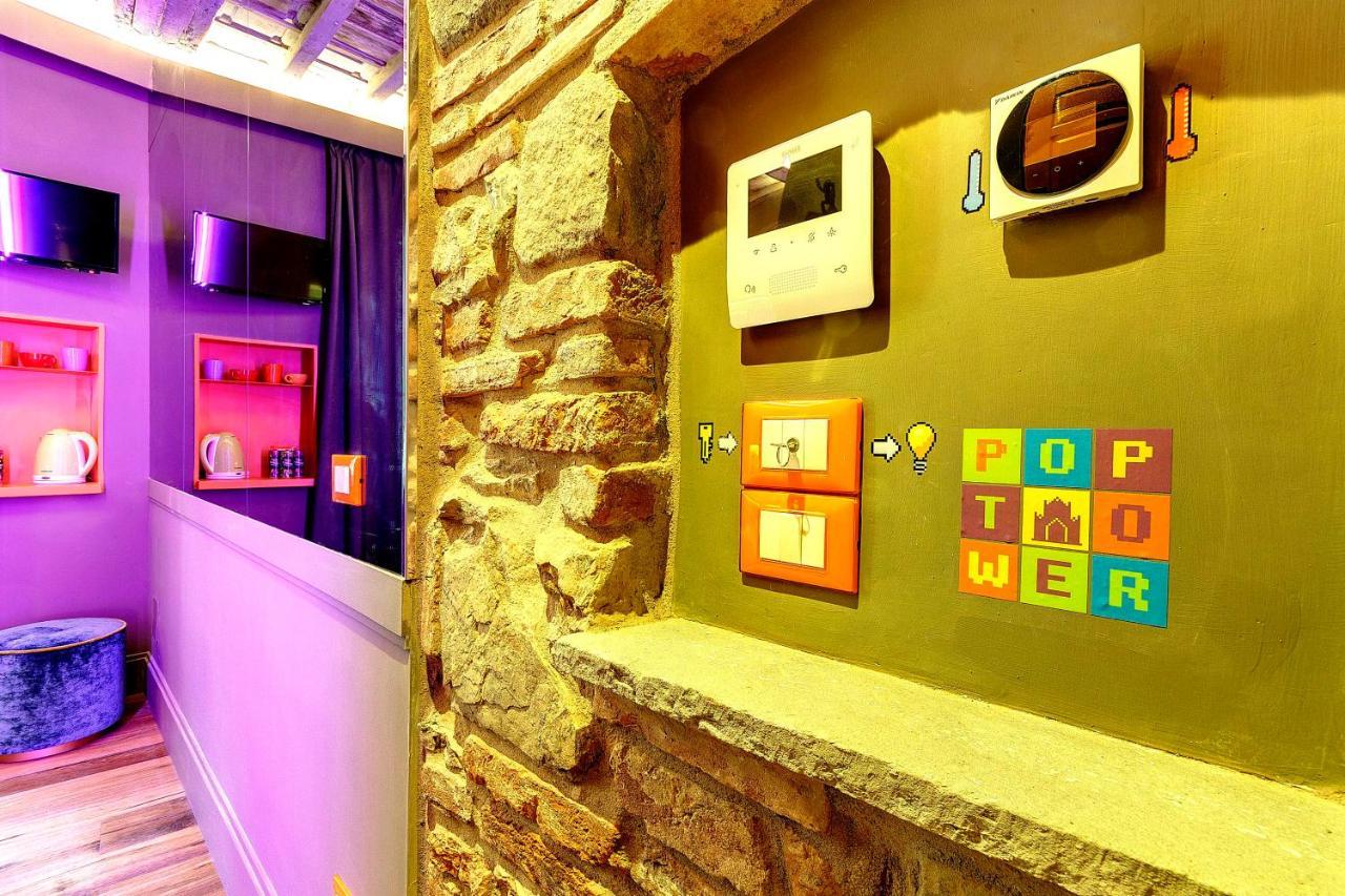 Pop Tower Apartments By Mamo Florence Luaran gambar