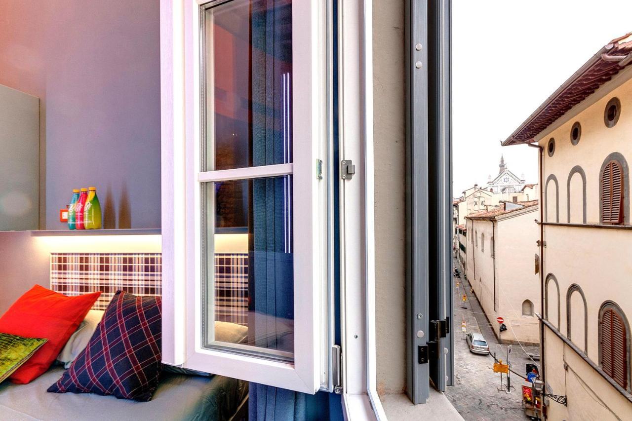 Pop Tower Apartments By Mamo Florence Luaran gambar